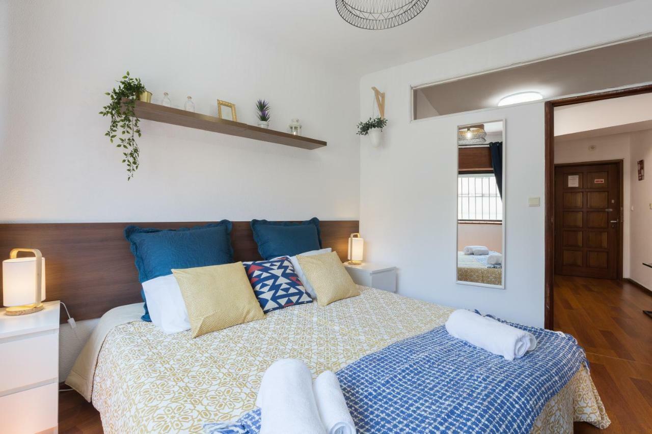 Апартаменты 2 Comfy Bright Flats With Netflix Порту Экстерьер фото